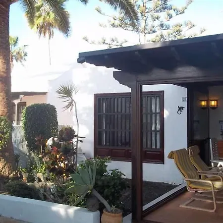 Sleeps 5 Pool Wifi * Costa Teguise