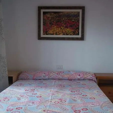 Sleeps 5 Pool Wifi
